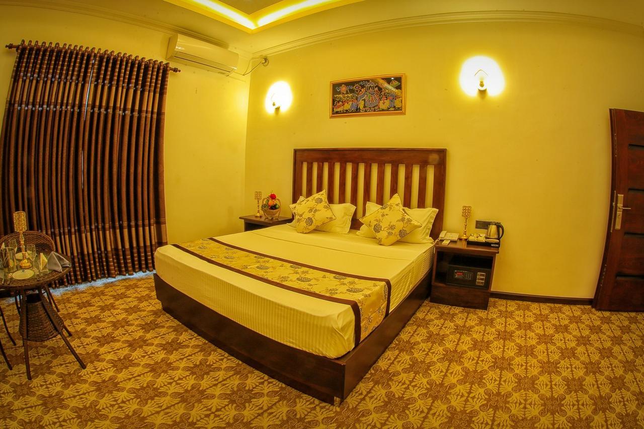 Euro Star Hotel คาตุนายากา ภายนอก รูปภาพ