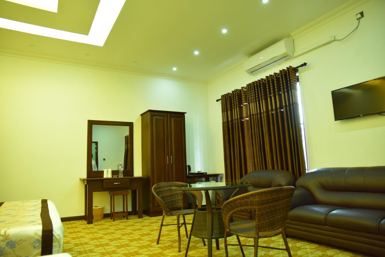 Euro Star Hotel คาตุนายากา ภายนอก รูปภาพ