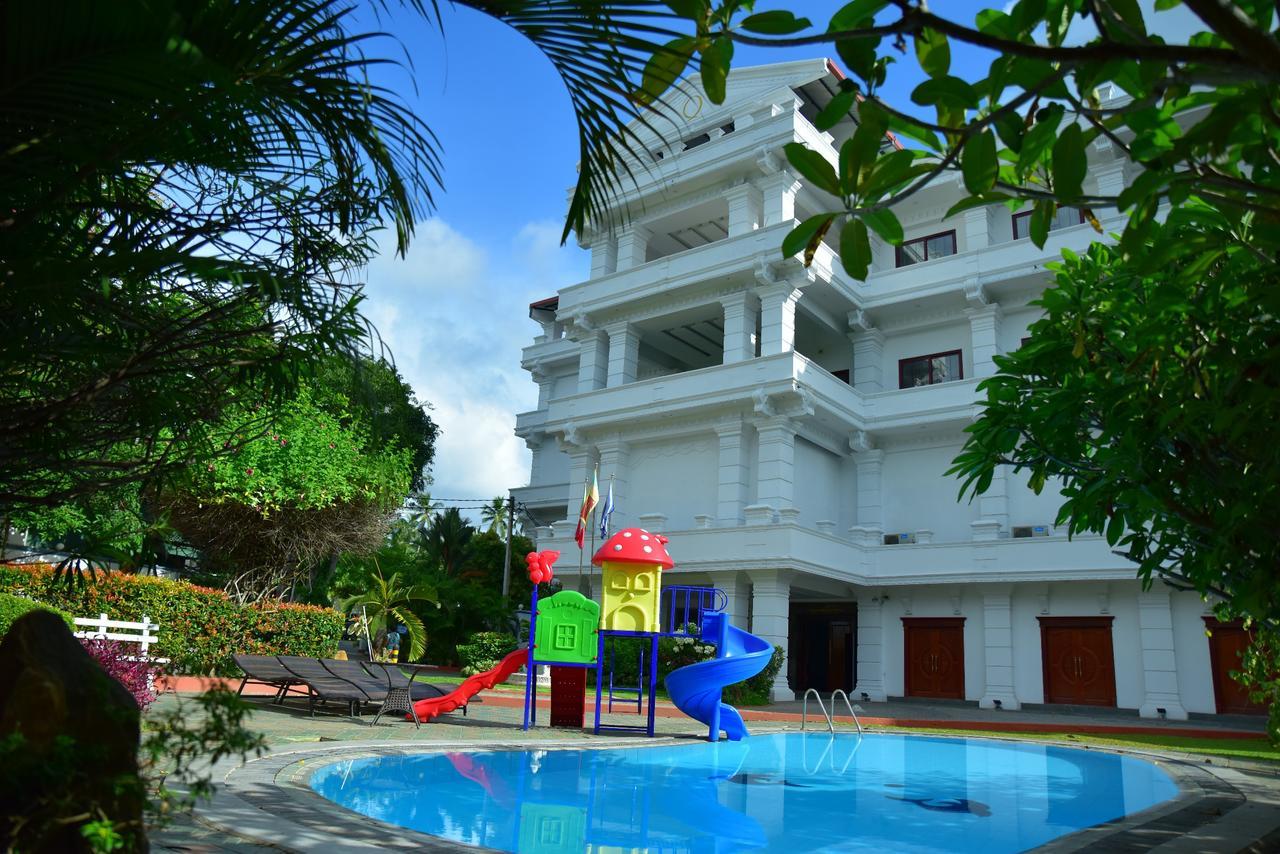 Euro Star Hotel คาตุนายากา ภายนอก รูปภาพ