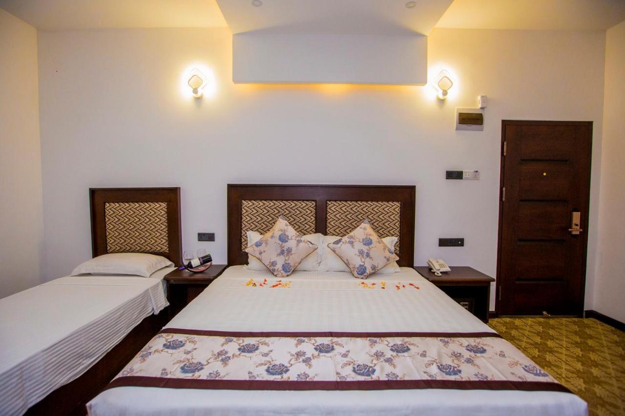 Euro Star Hotel คาตุนายากา ภายนอก รูปภาพ