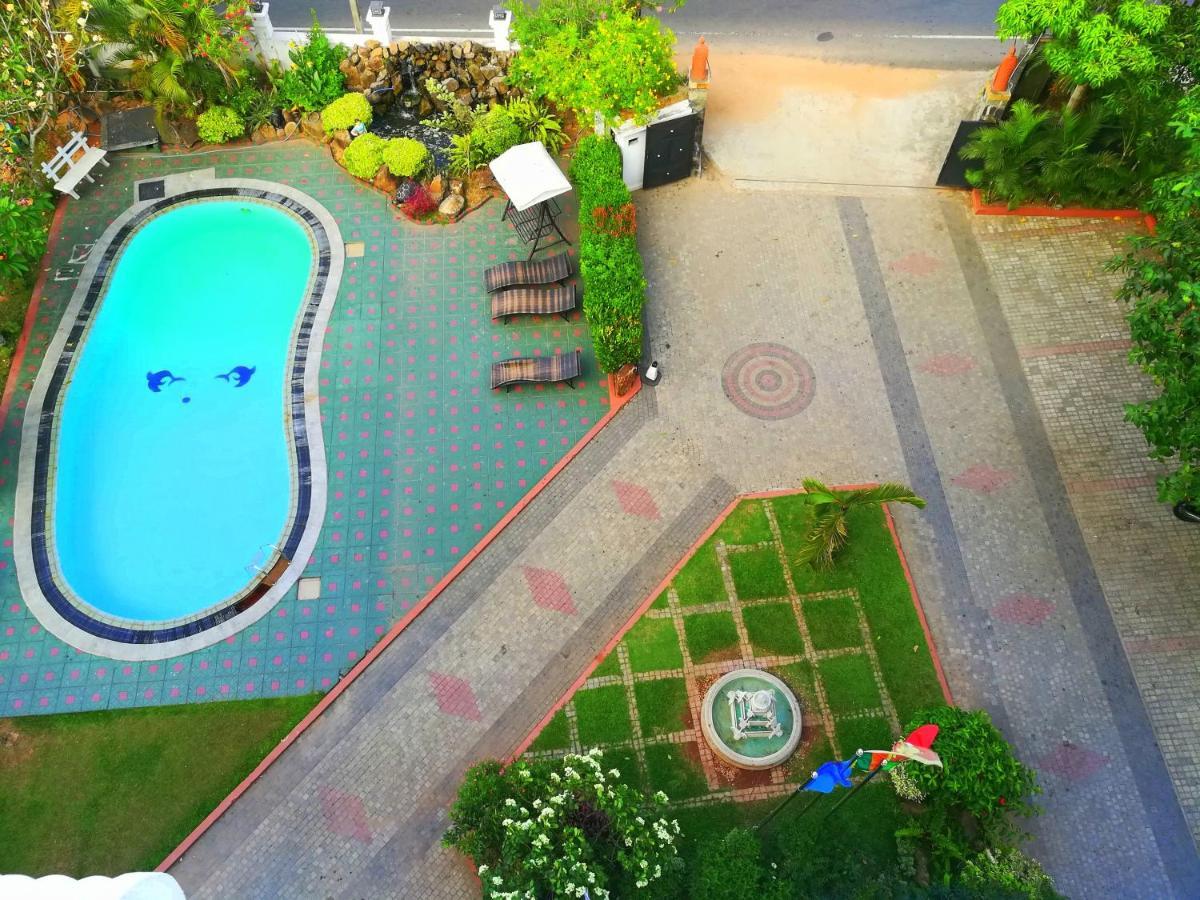 Euro Star Hotel คาตุนายากา ภายนอก รูปภาพ
